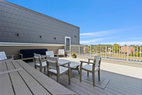 65 Mcauley Way Portland ME 04103