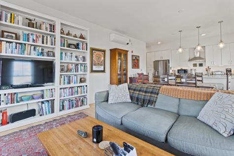 65 Mcauley Way Portland ME 04103