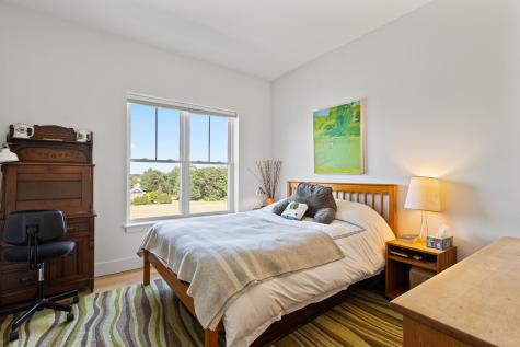 65 Mcauley Way Portland ME 04103