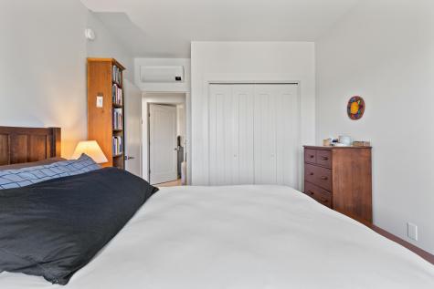 65 Mcauley Way Portland ME 04103