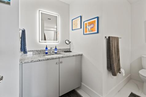 65 Mcauley Way Portland ME 04103