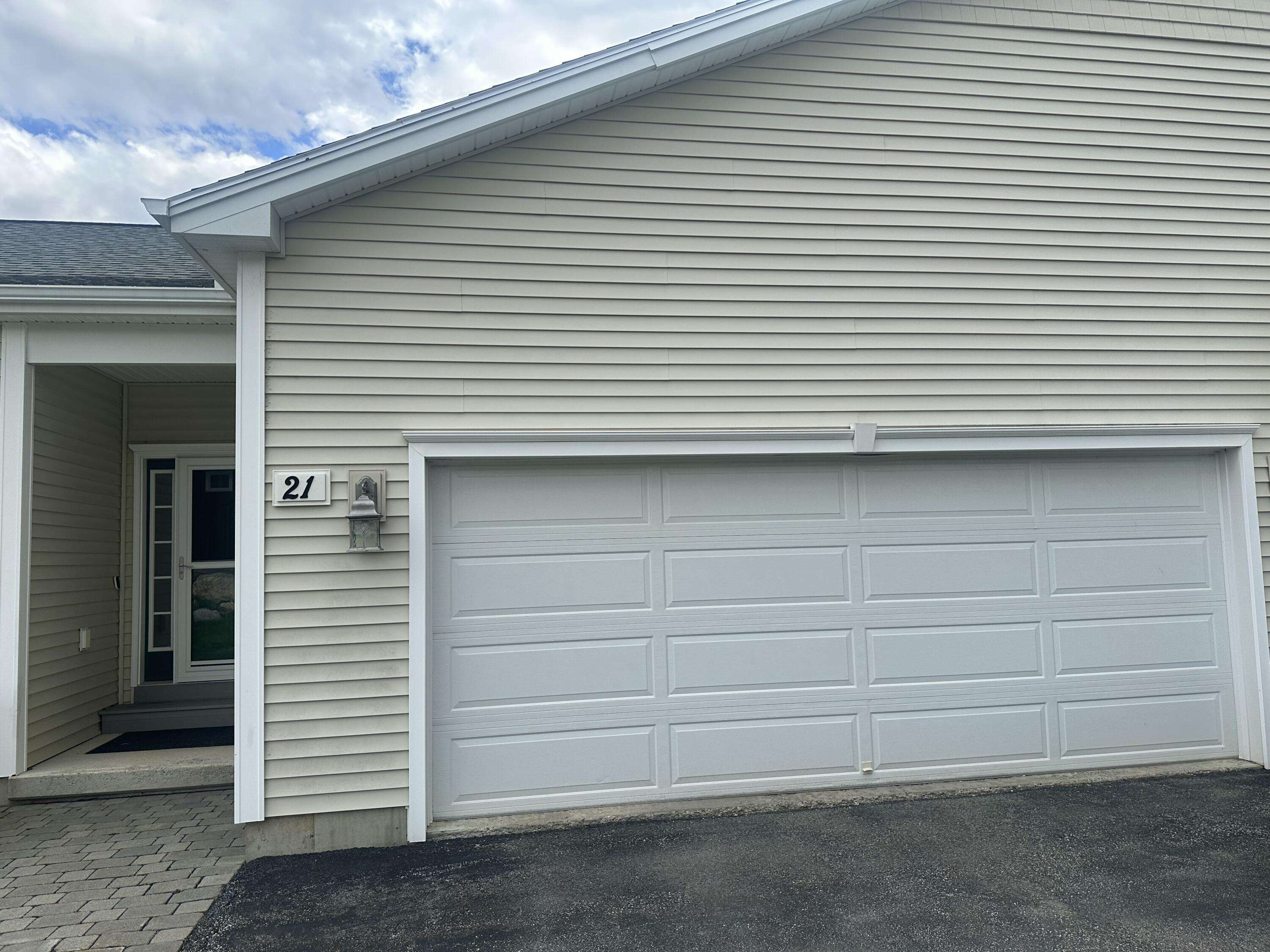 21 Primrose Place Bangor ME 04401