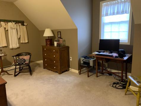 46 Club House Lane Auburn ME 04210