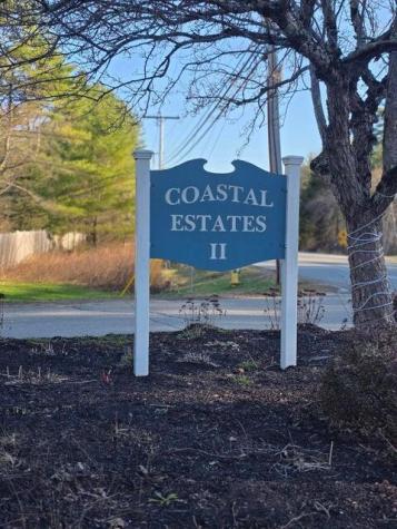 38 Cluf Bay Road Brunswick ME 04011