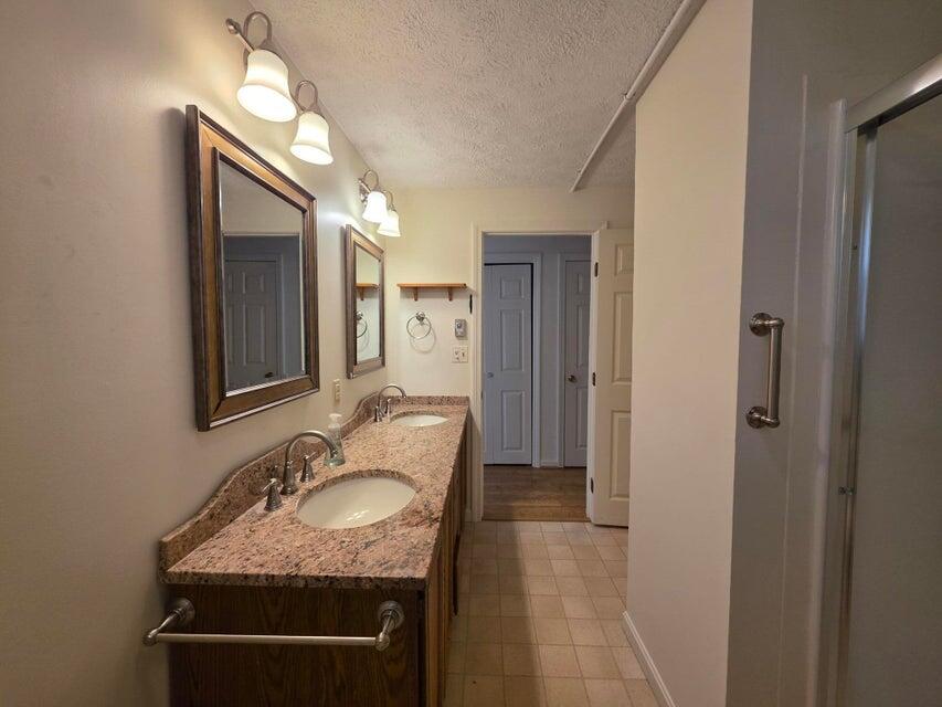 38 Cluf Bay Road Brunswick ME 04011