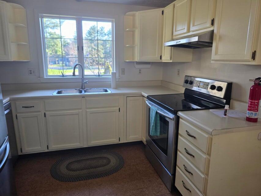 38 Cluf Bay Road Brunswick ME 04011