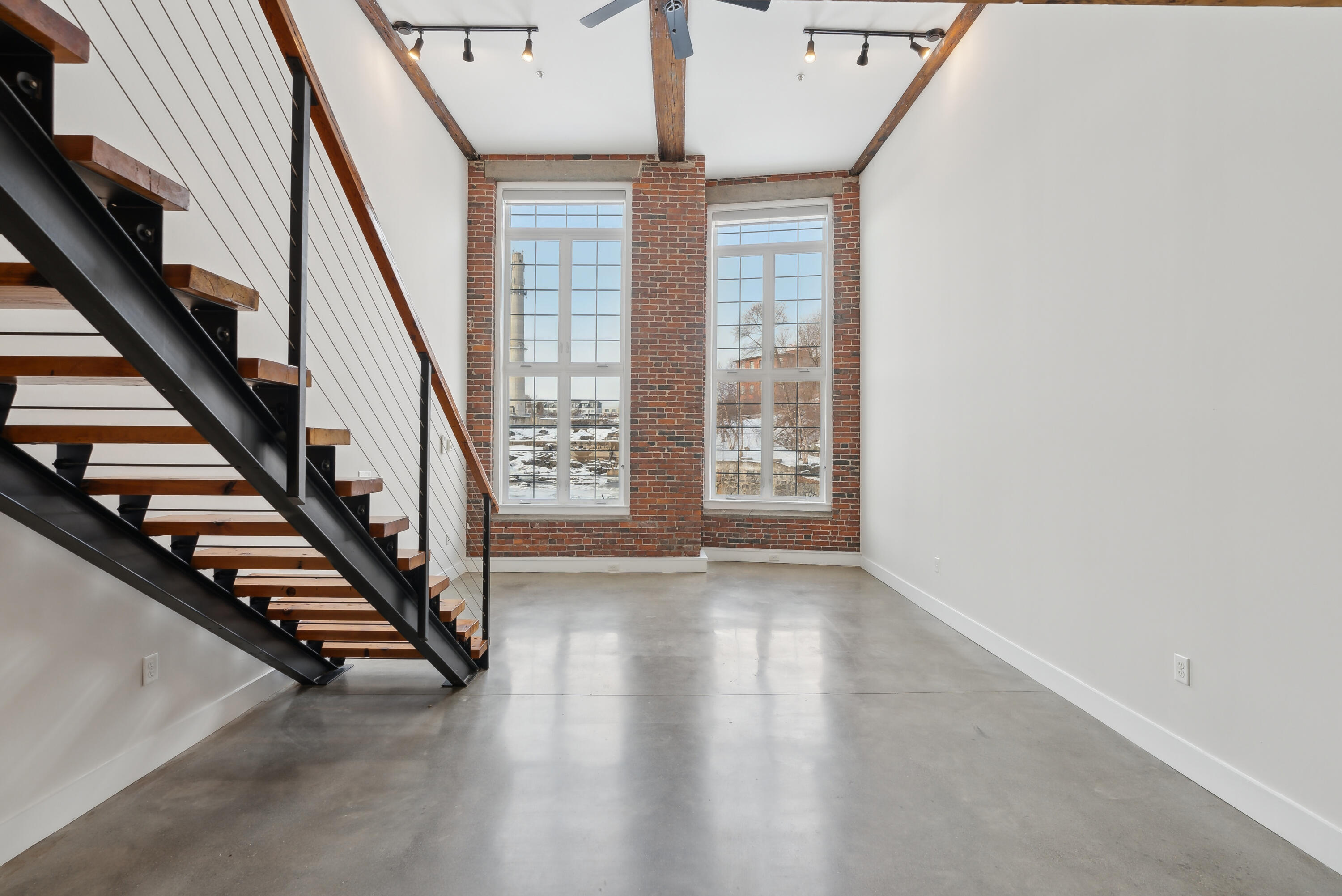 2 Main Street Biddeford ME 04005