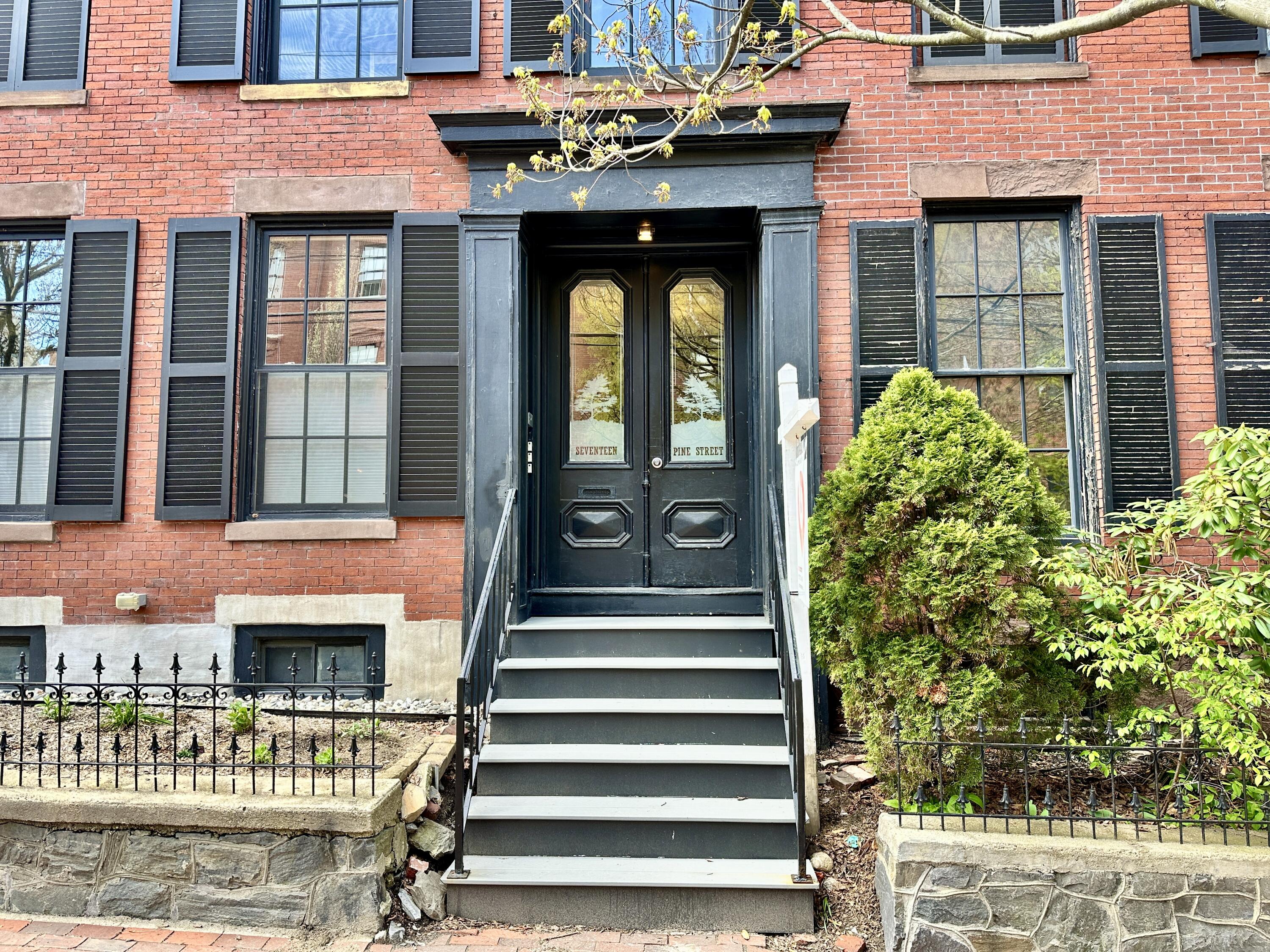 17 Pine Street Portland ME 04102