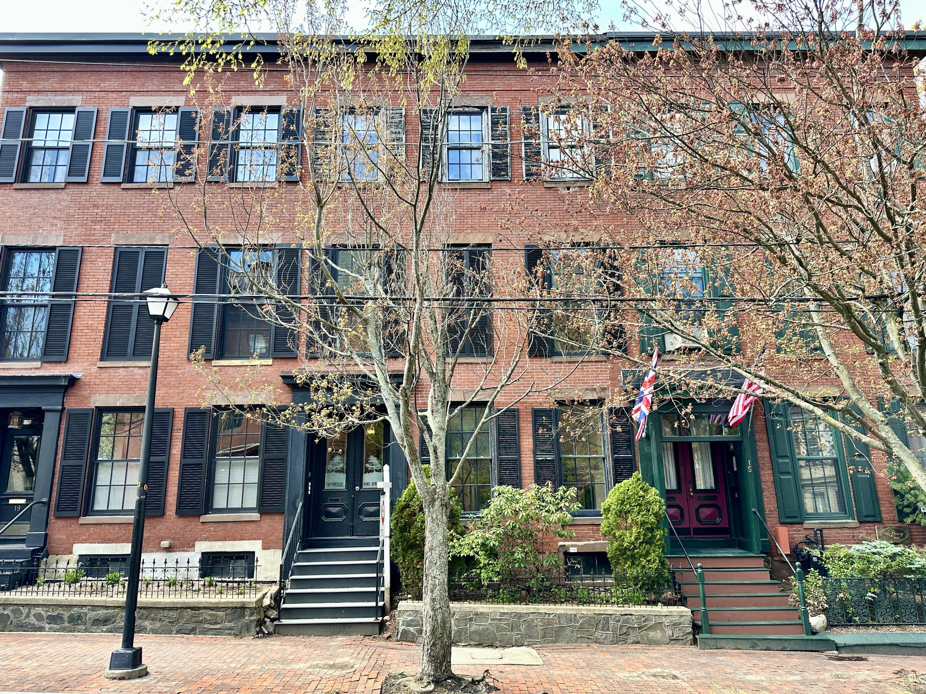 17 Pine Street Portland ME 04102