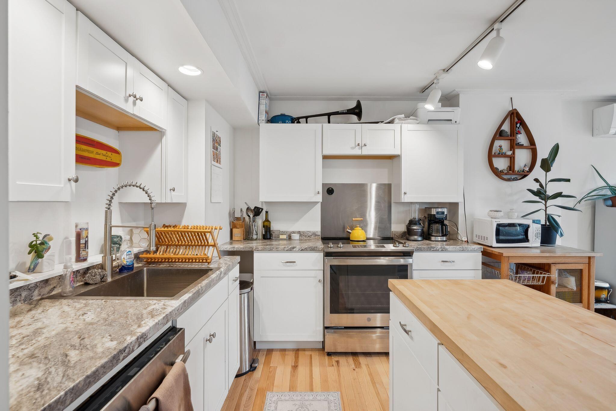 17 Pine Street Portland ME 04102