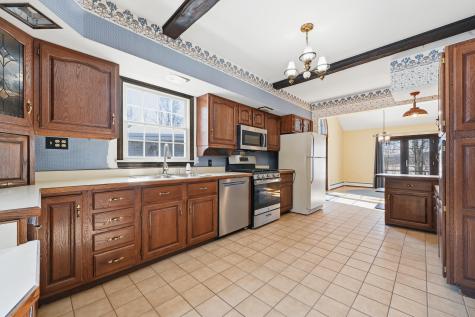 1210 Lakeview Drive China ME 04358
