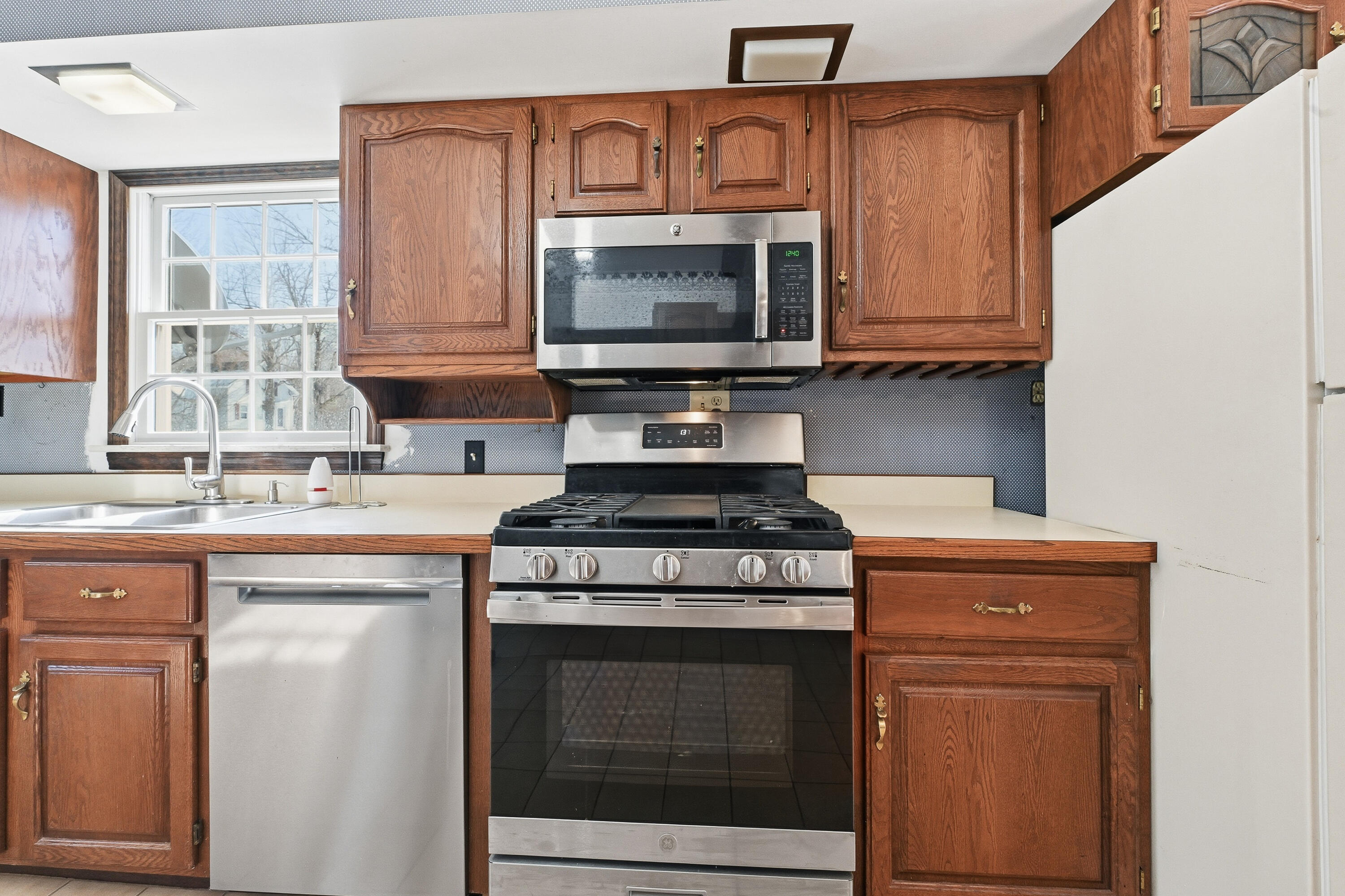 1210 Lakeview Drive China ME 04358