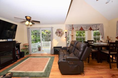 25 Dunnhill Drive Kennebunk ME 04043