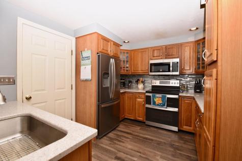 25 Dunnhill Drive Kennebunk ME 04043