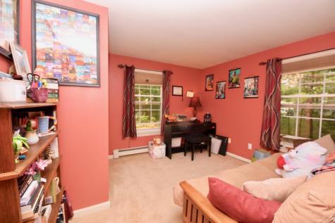 25 Dunnhill Drive Kennebunk ME 04043