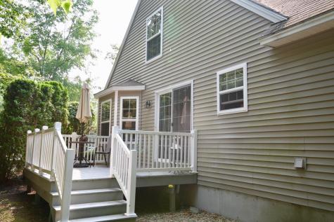 25 Dunnhill Drive Kennebunk ME 04043