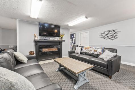 1762 Post Road Wells ME 04090