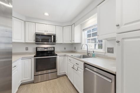 9 Hampton Glen Drive Kennebunk ME 04043