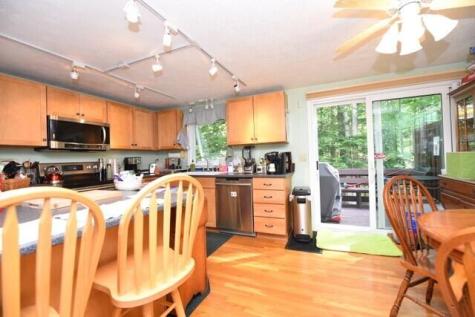 28 Powder Mill Drive Kennebunk ME 04043