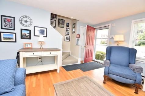 28 Powder Mill Drive Kennebunk ME 04043