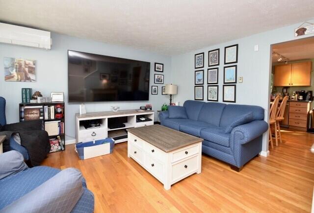 28 Powder Mill Drive Kennebunk ME 04043