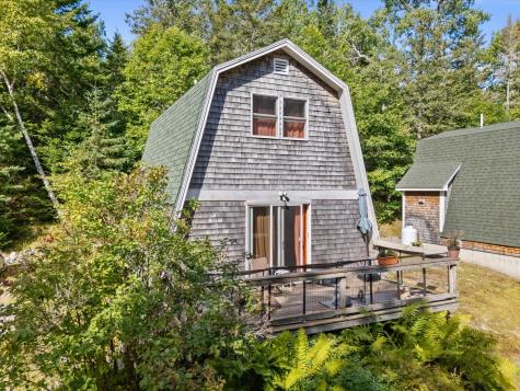 8 Maslow Square Blue Hill ME 04614