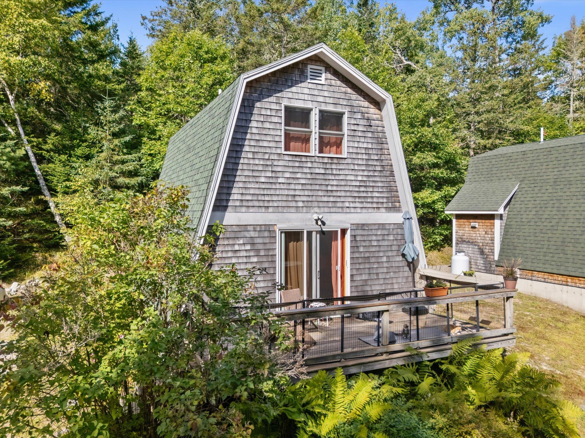 8 Maslow Square Blue Hill ME 04614