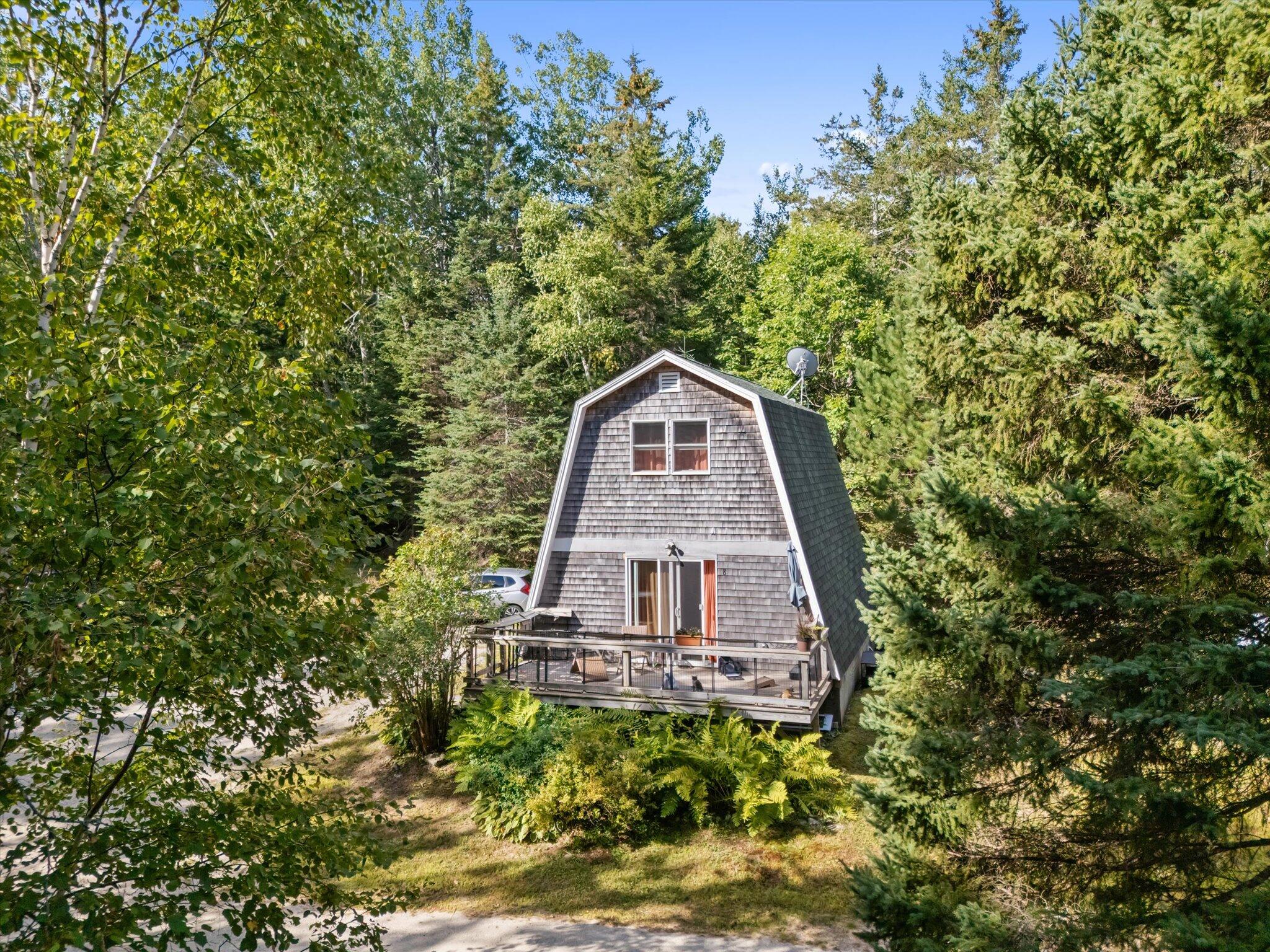 8 Maslow Square Blue Hill ME 04614