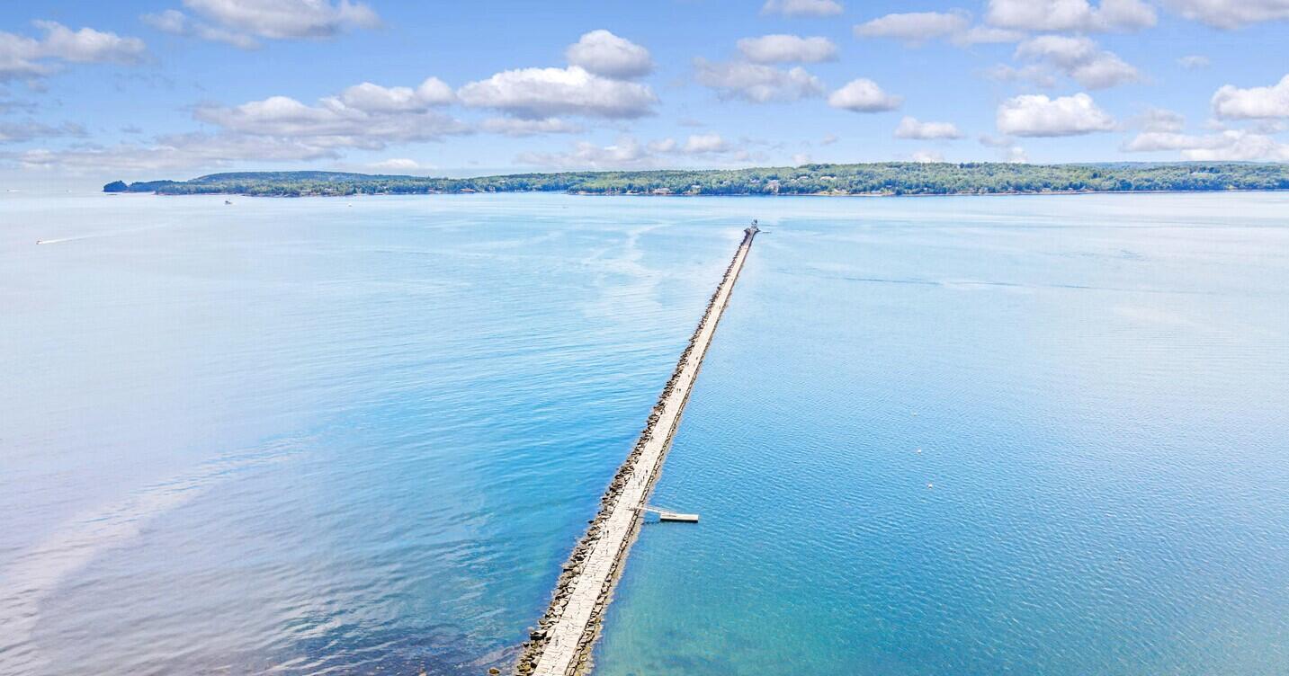 59 Village Way Rockport ME 04856