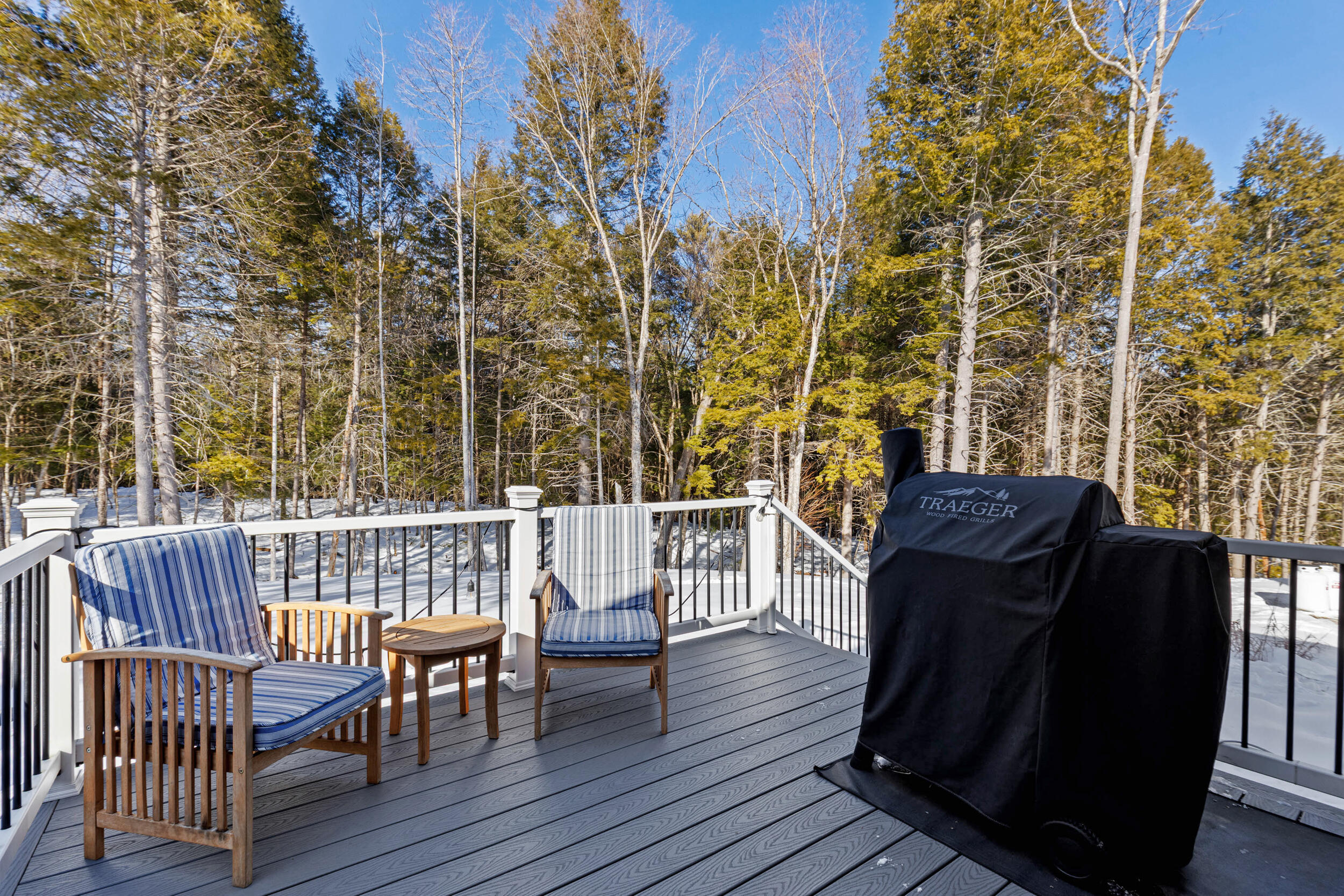 27 Youngs Lane Freeport ME 04032