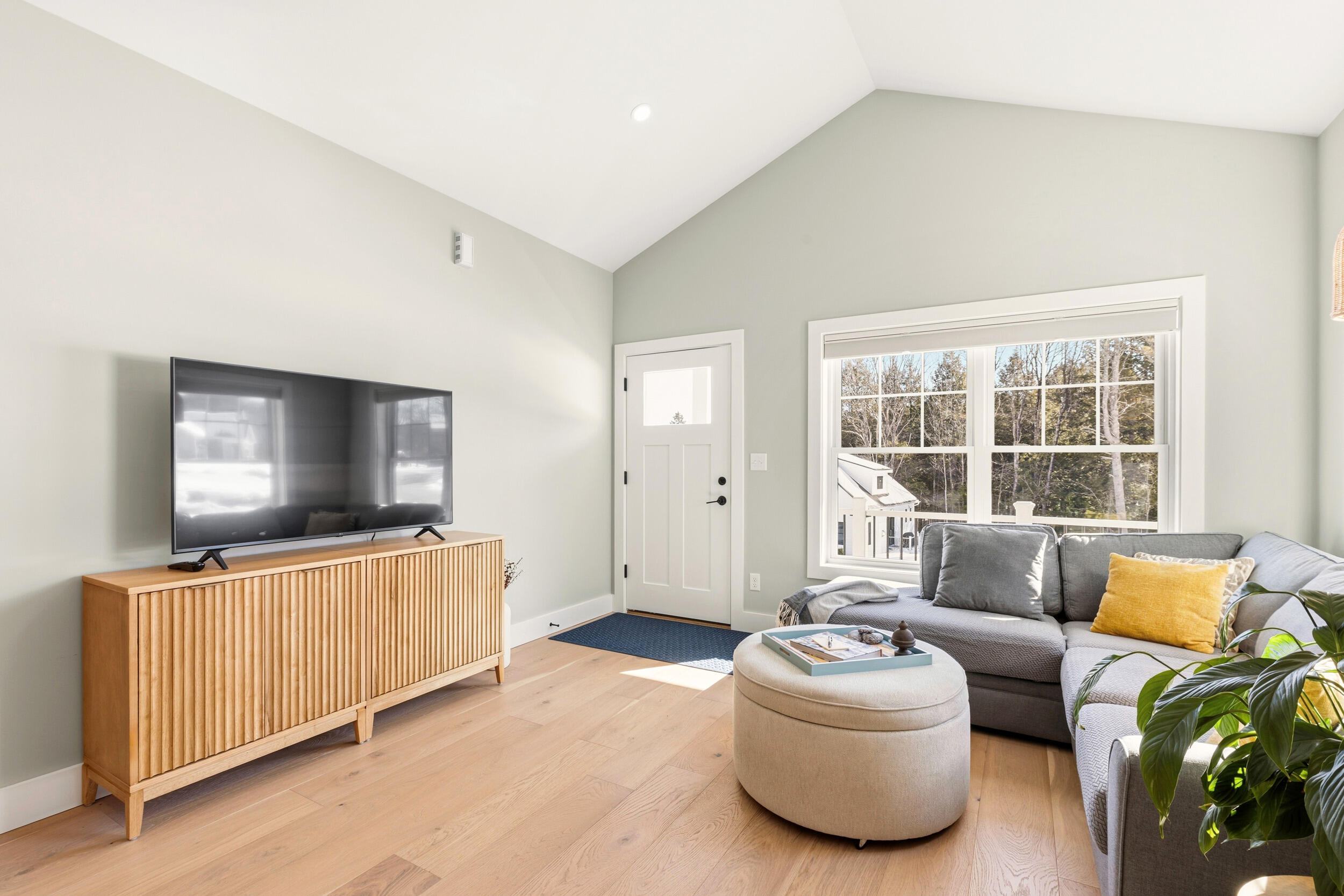 27 Youngs Lane Freeport ME 04032