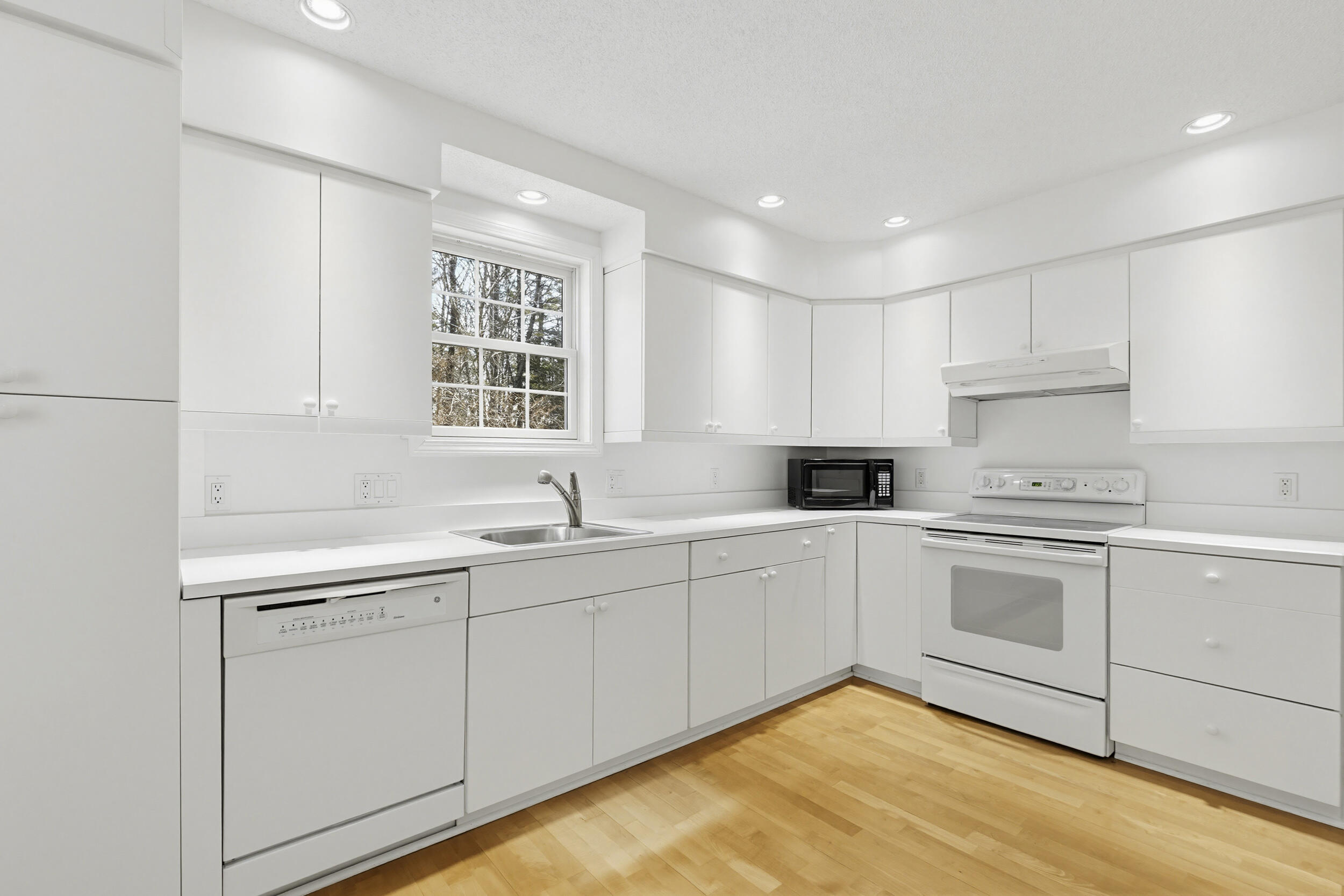 30 Meadow Lane Freeport ME 04032