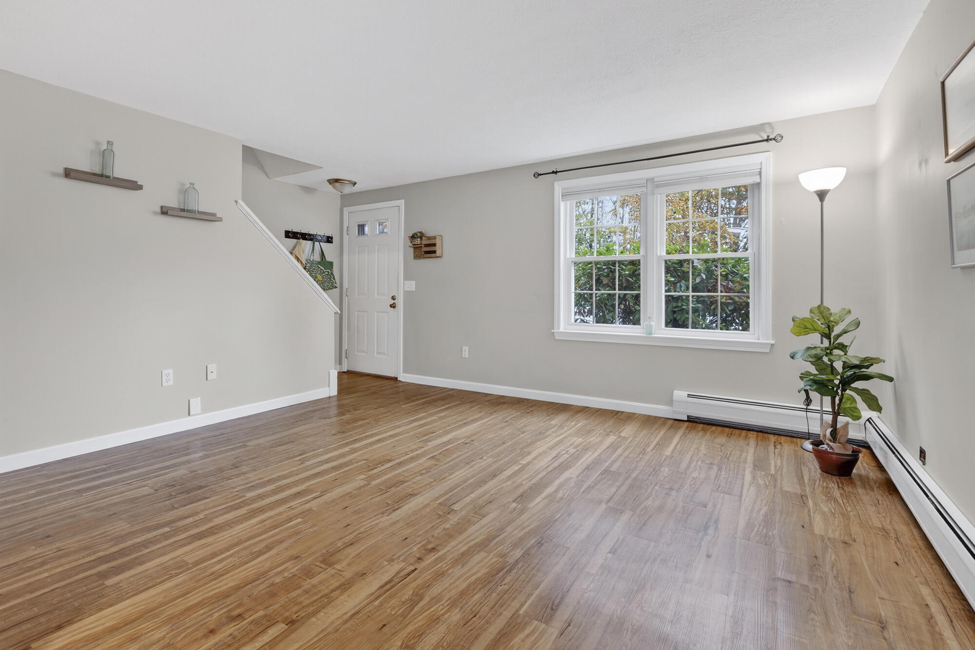 9 Jamestown Court South Portland ME 04106