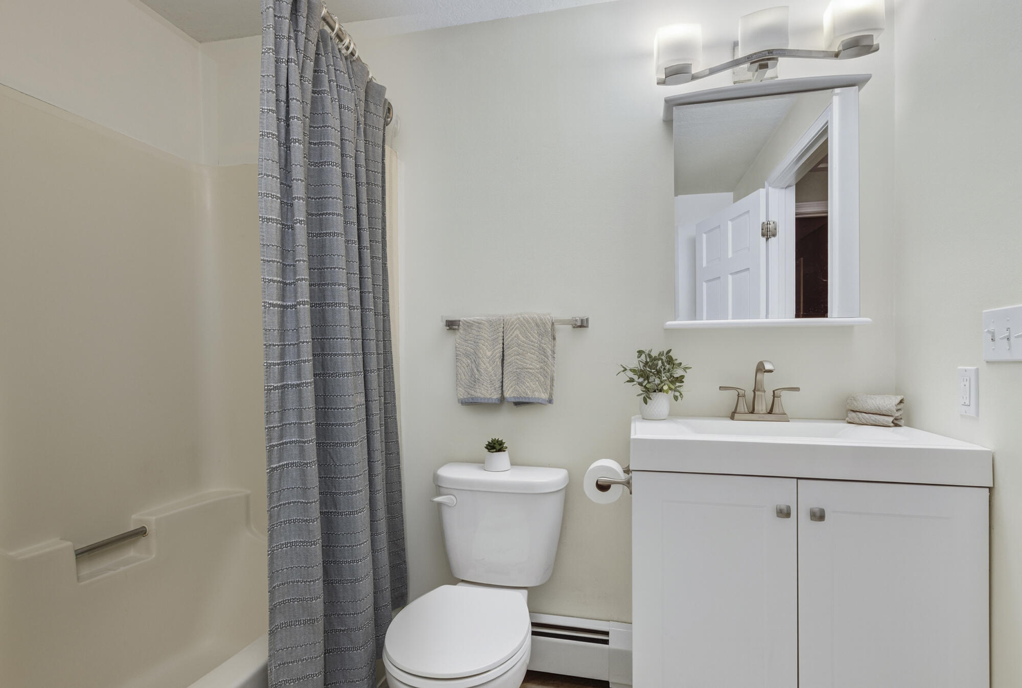 9 Jamestown Court South Portland ME 04106