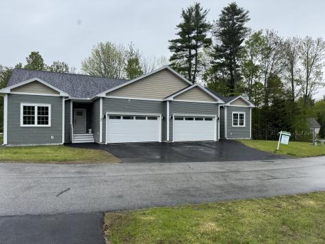 26 Lantern Way Auburn ME 04210