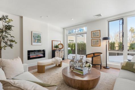 267 Us Route 1 Falmouth ME 04105