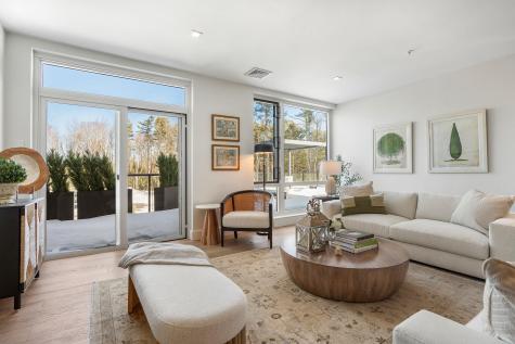 267 Us Route 1 Falmouth ME 04105