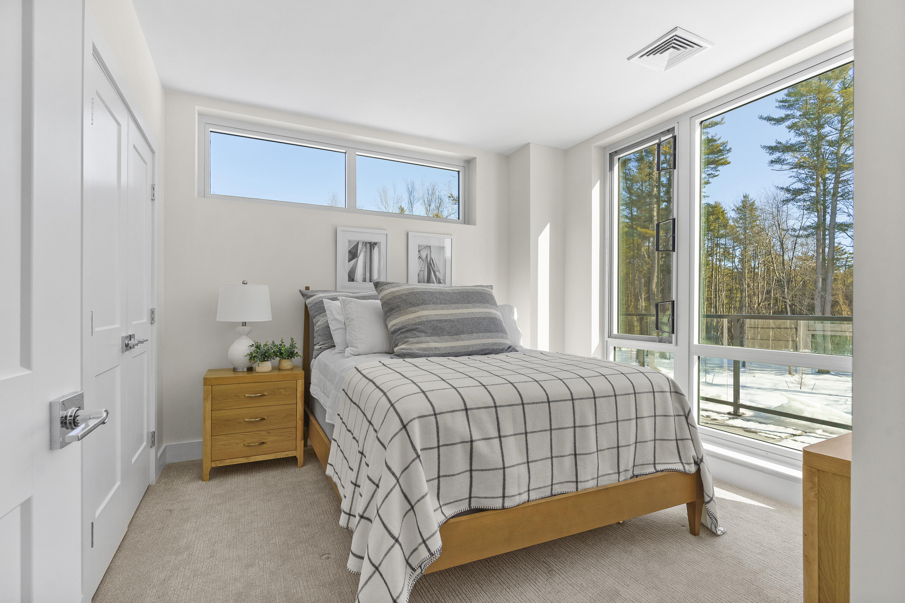 267 Us Route 1 Falmouth ME 04105