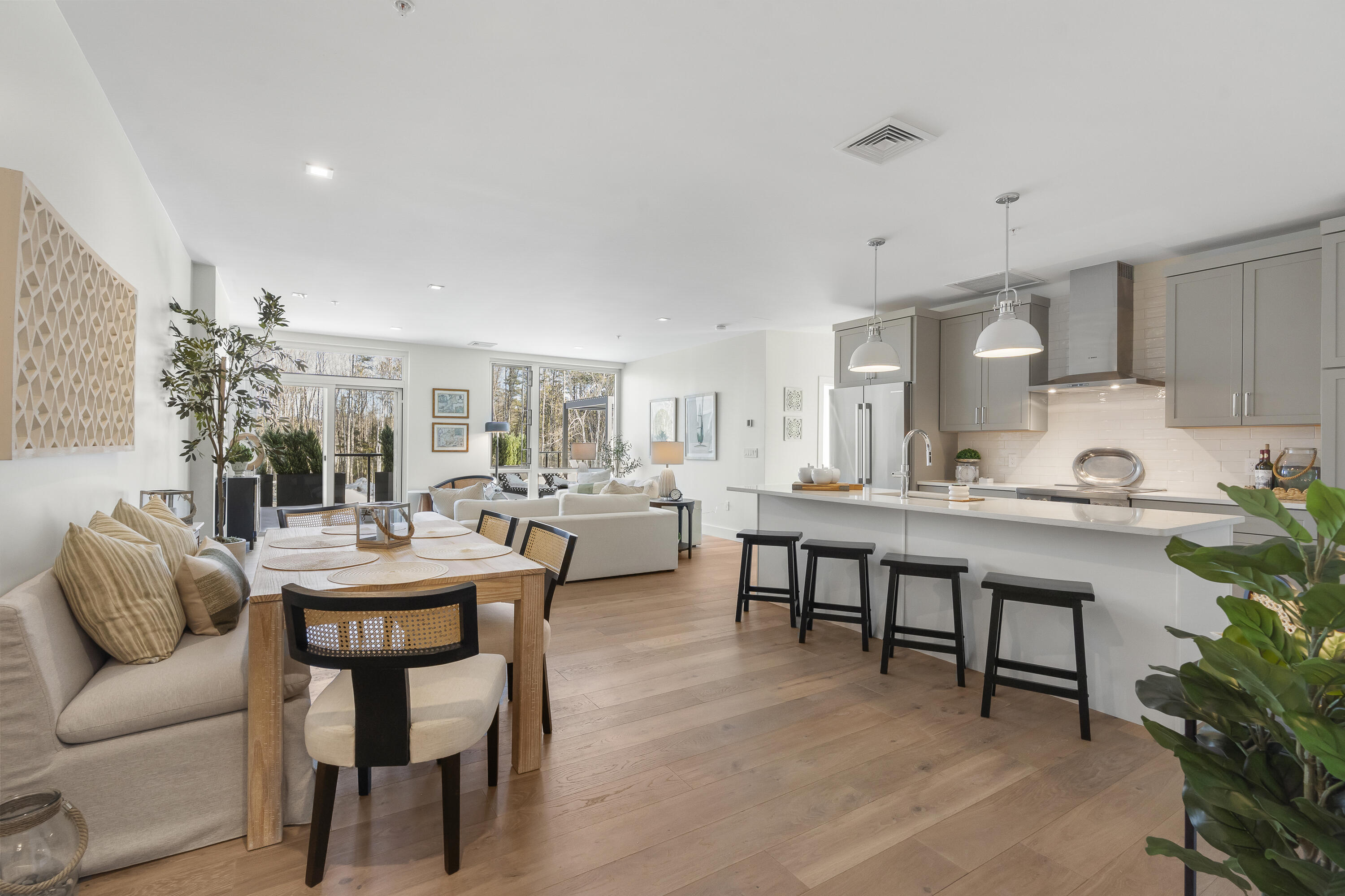 267 Us Route 1 Falmouth ME 04105