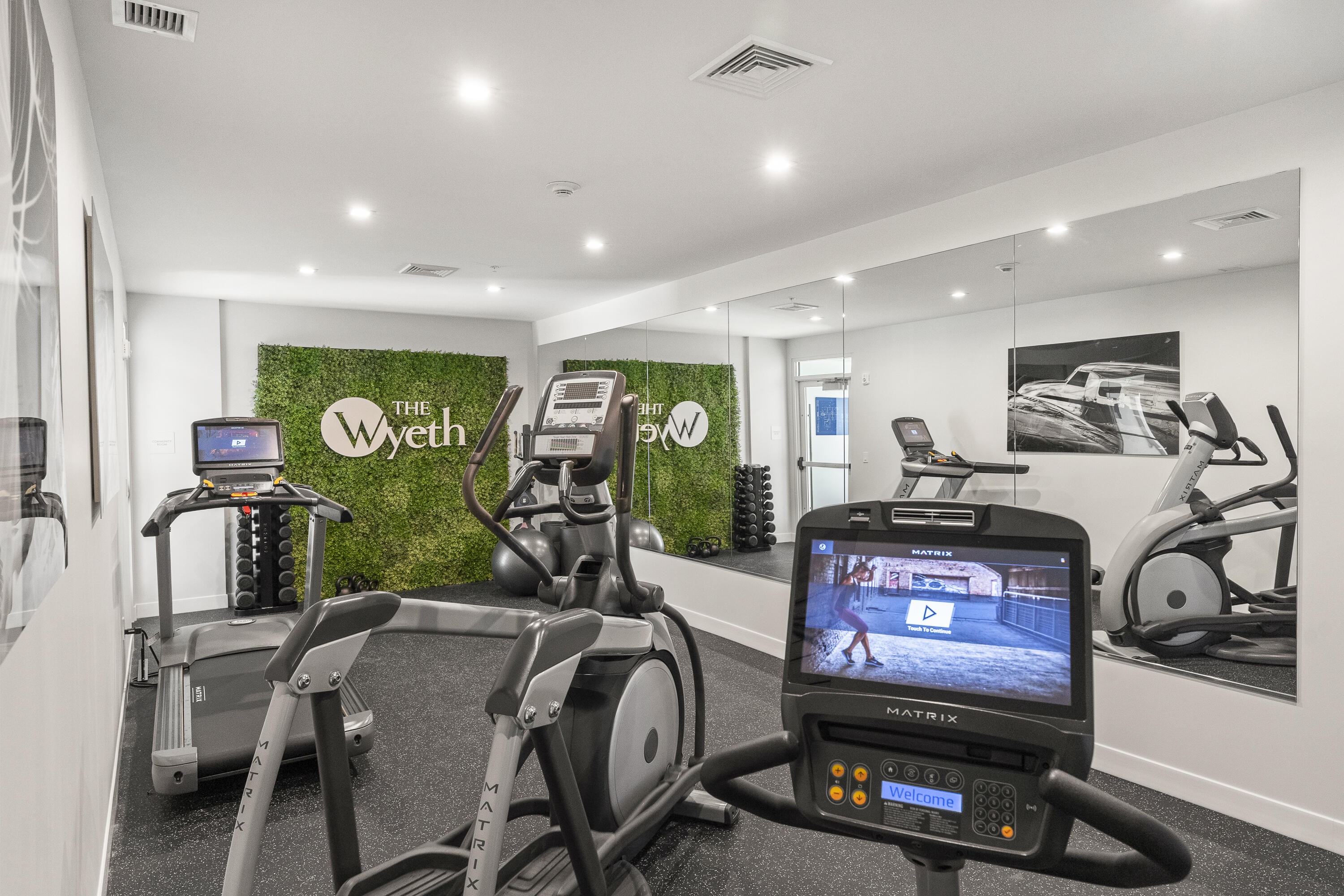 267 Us Route 1 Falmouth ME 04105