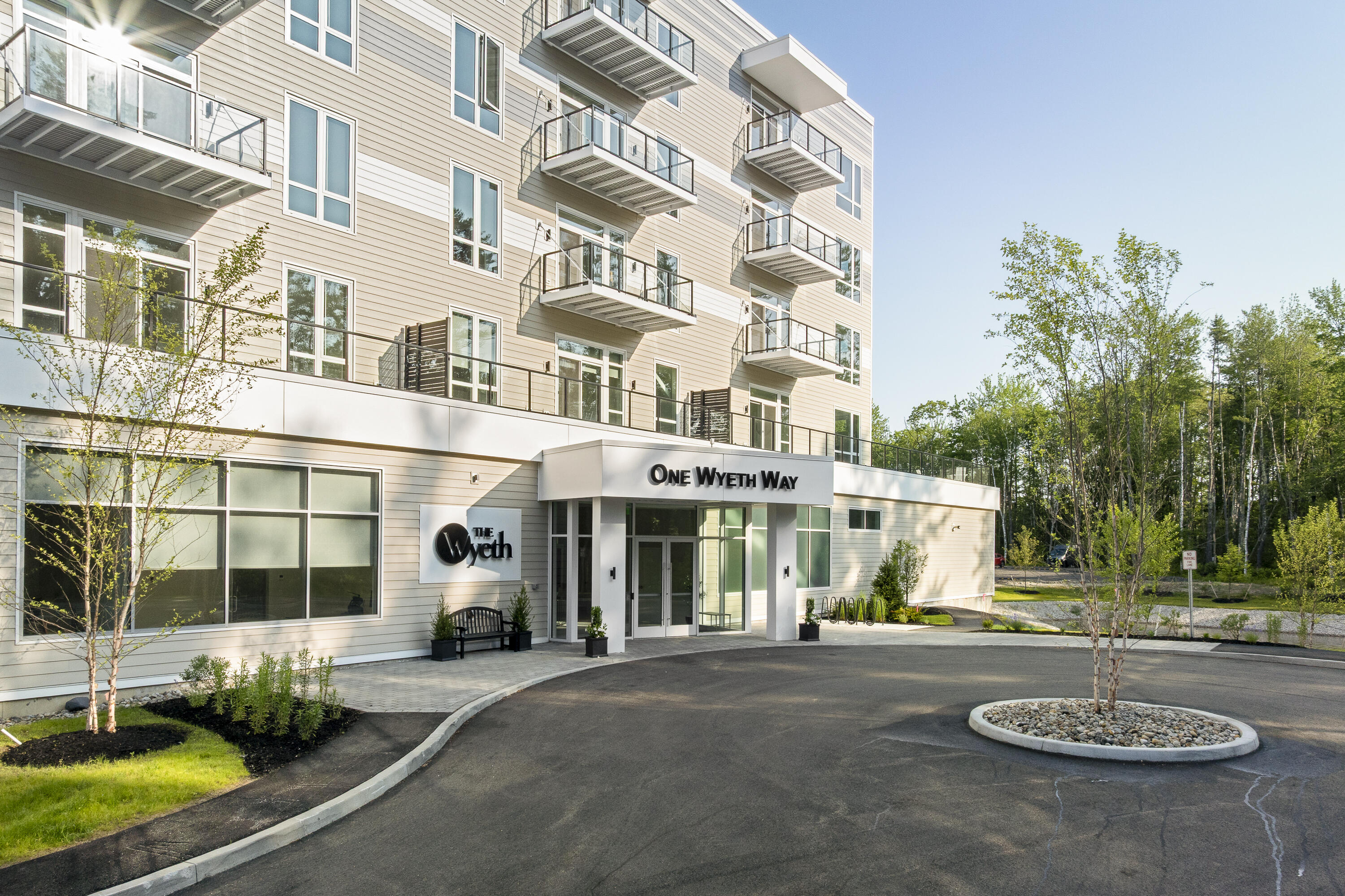 267 Us Route 1 Falmouth ME 04105