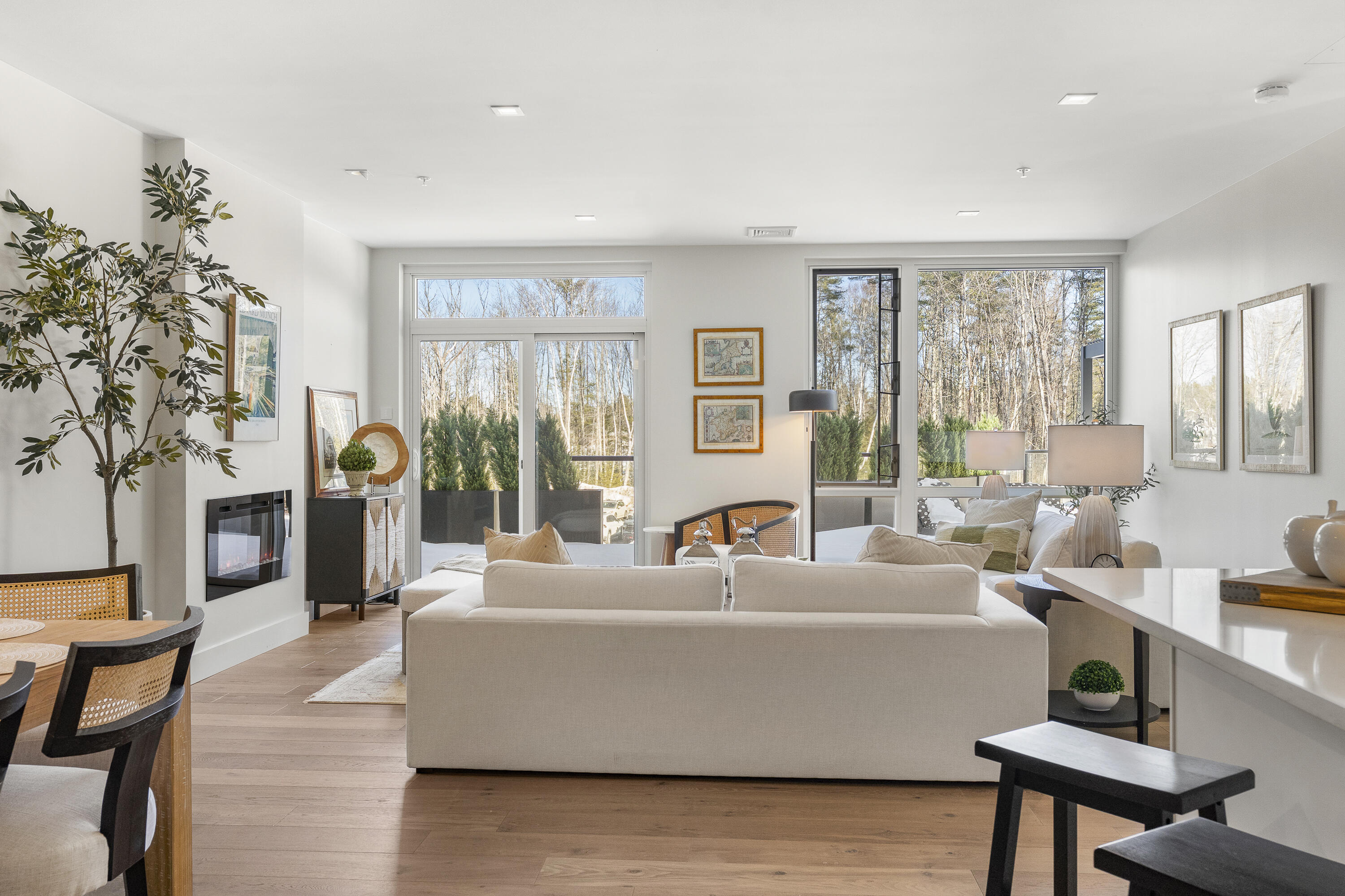 267 Us Route 1 Falmouth ME 04105