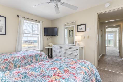 39 W Grand Avenue Old Orchard Beach ME 04064