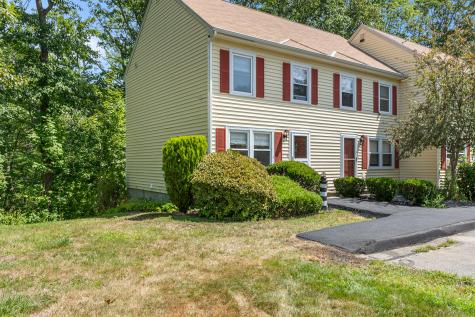 40 Powder Mill Drive Kennebunk ME 04043