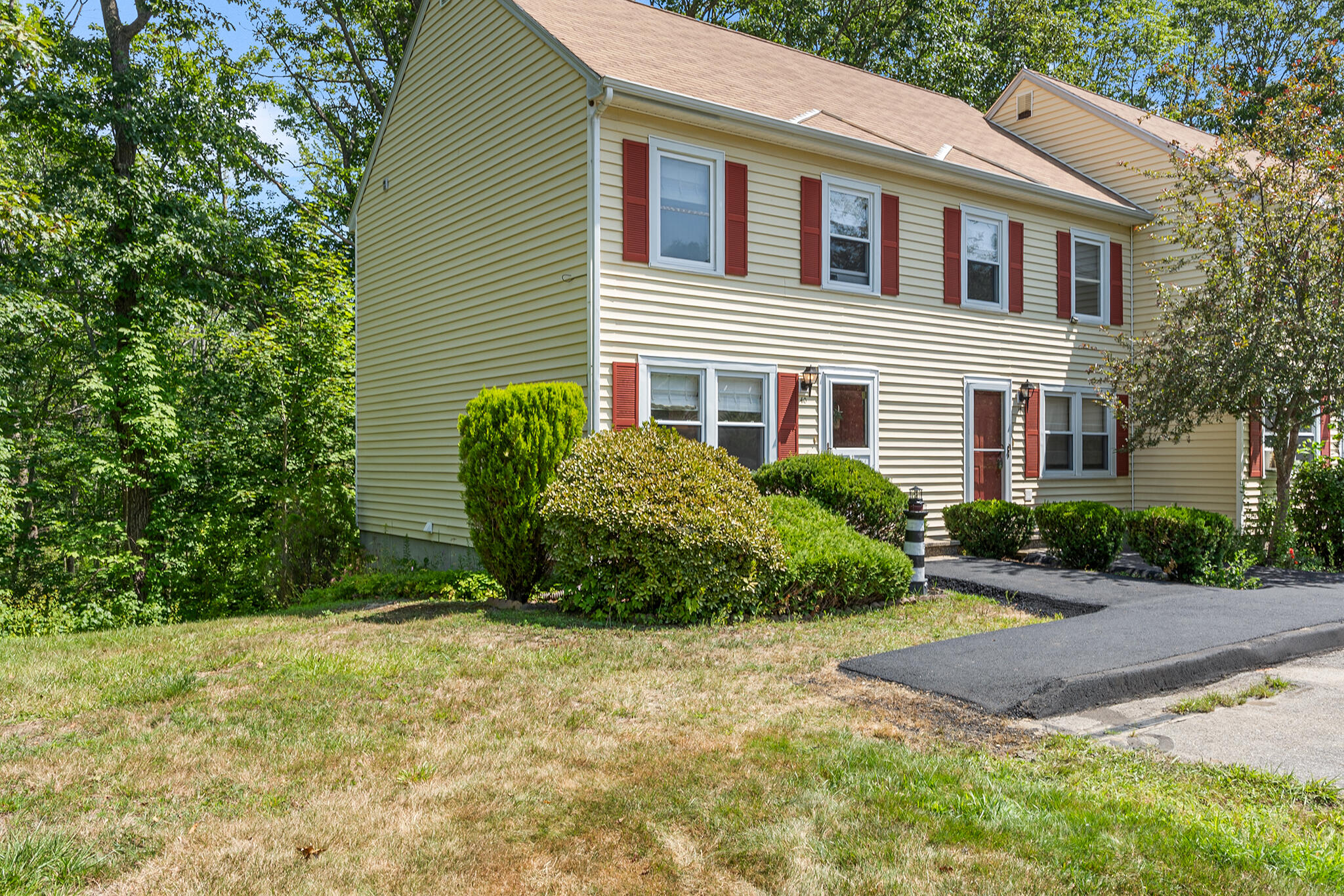 40 Powder Mill Drive Kennebunk ME 04043