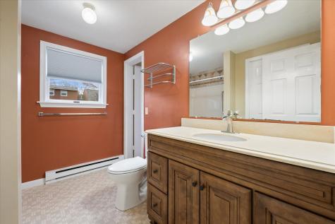 22 Cortland Circle Bangor ME 04401