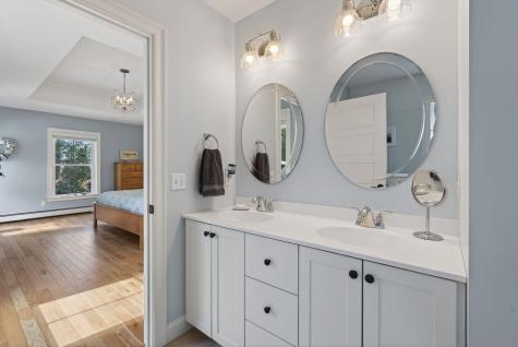 24 Maxwell Woods Drive Cape Elizabeth ME 04107