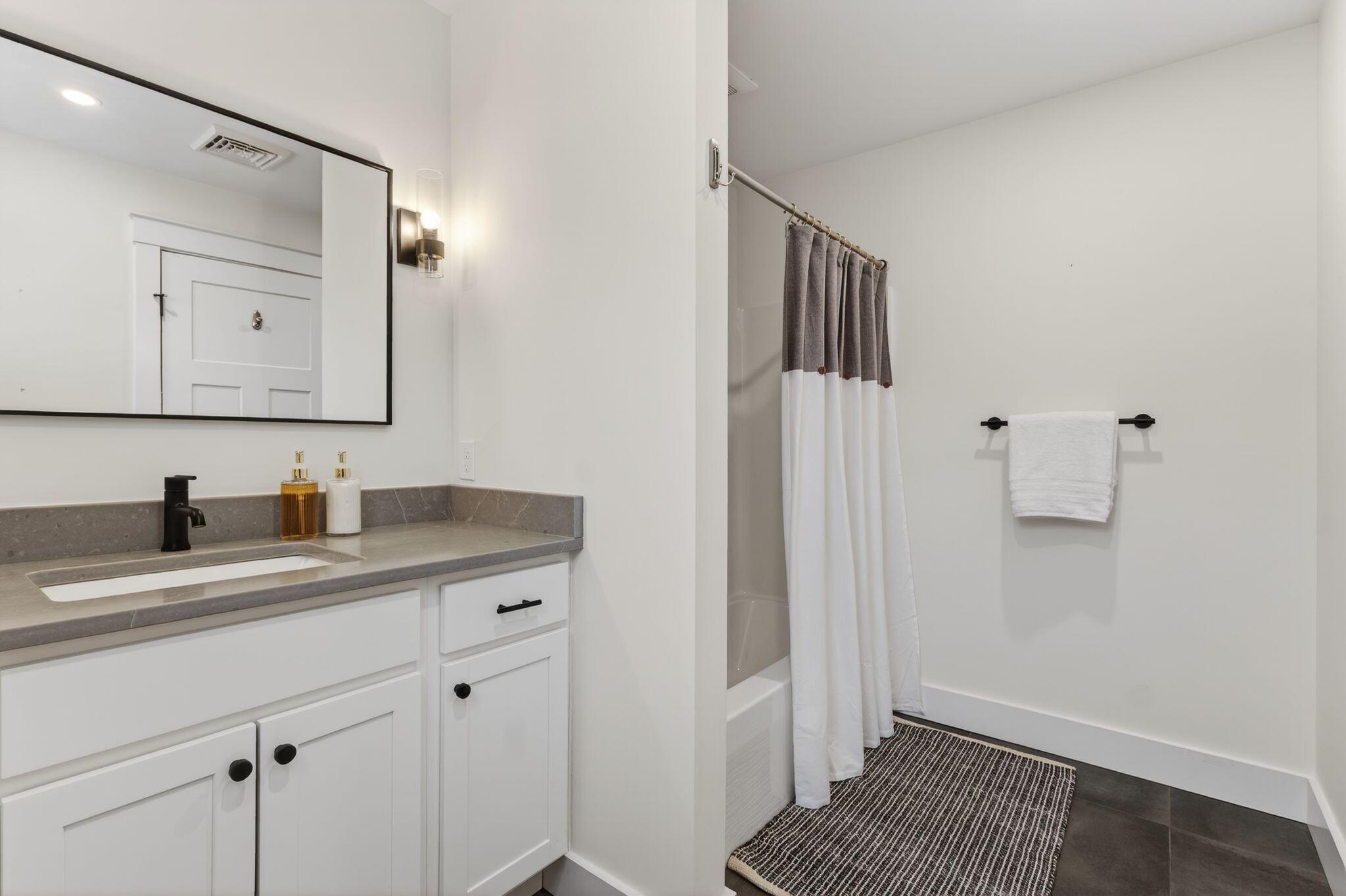 12 Waxwing Lane Falmouth ME 04105