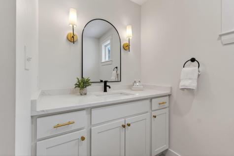 12 Waxwing Lane Falmouth ME 04105