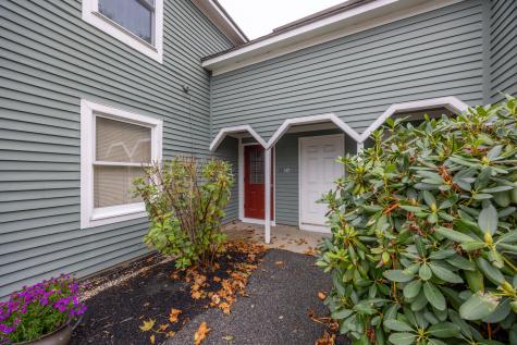 24 Farmgate Road South Berwick ME 03908